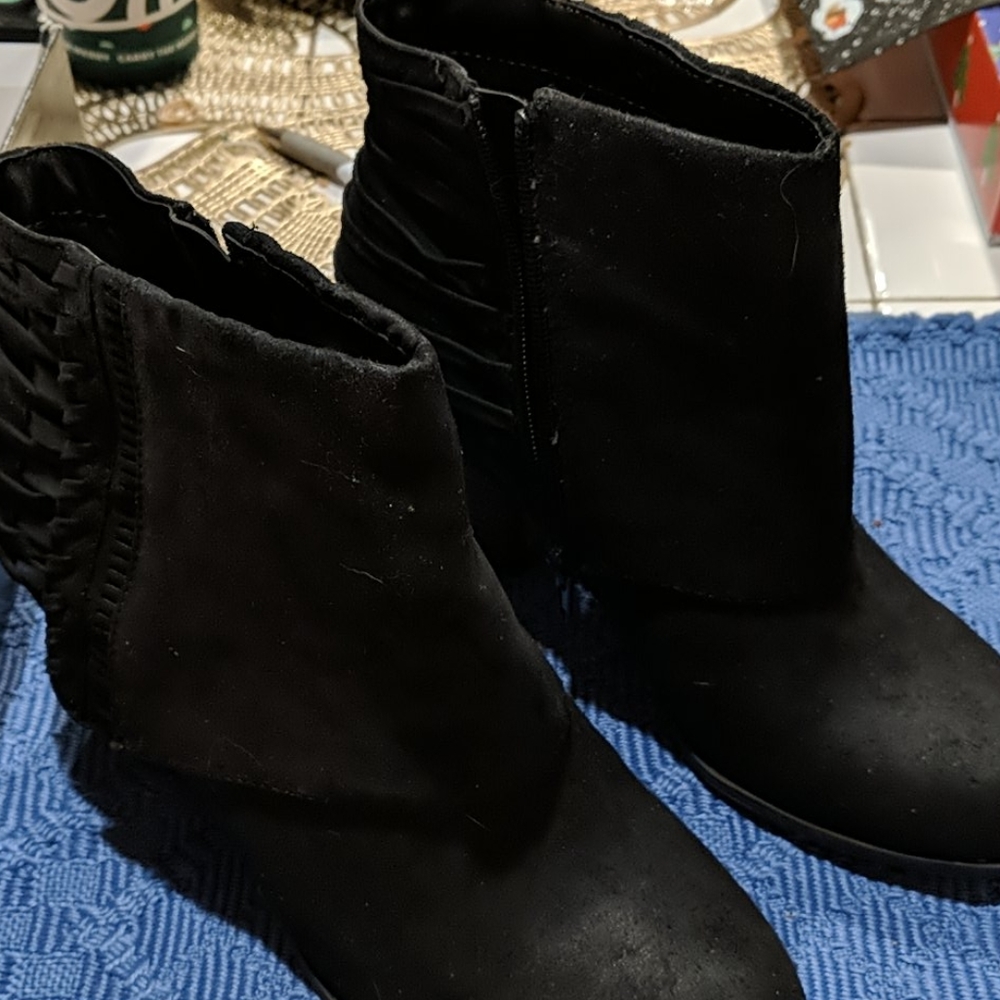 Black Heeled Boots
